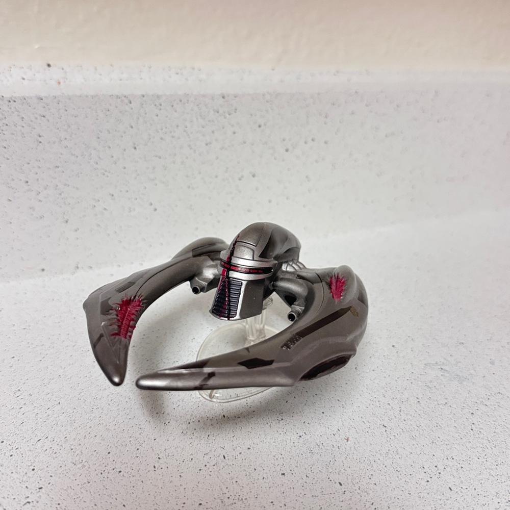 Battlestar Galactica Cylon Raider Scar Titan